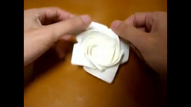Удиви девушку! – Как сделать розочку из салфетки