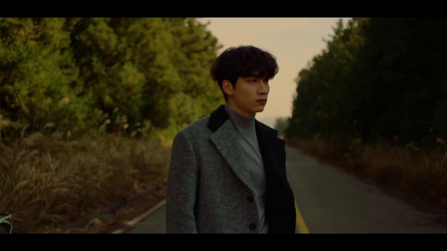 HYUK – Winter Butterfly (겨울나비)