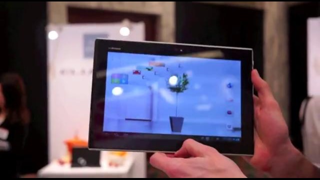 Panasonic Eluga Live tablet (demo video the verge)