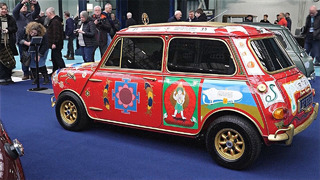 Культовые Mini Cooper S «битлов» воссоединились в Лондоне