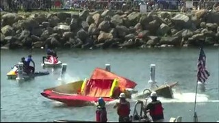 Homemade flying machines – The best of Red Bull Flugtag 2013