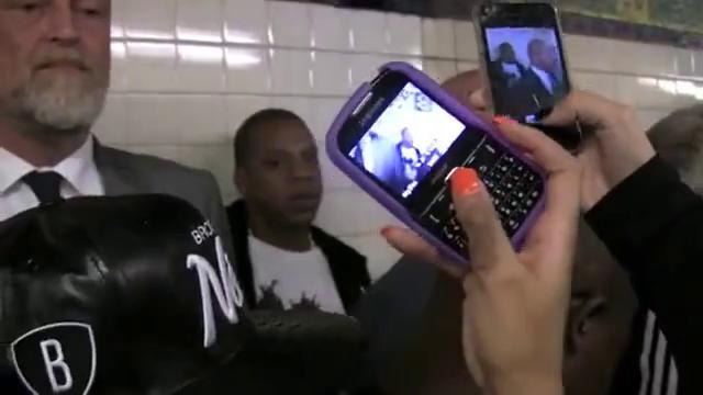 Jay-Z решил прокатиться в метро