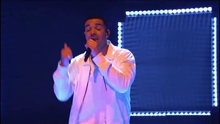 Drake – One Dance (Live On SNL) ft. Wizkid, Kyla