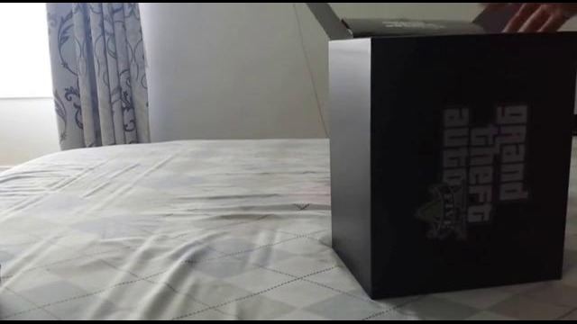 Распаковка коллекционного издания GTA 5 за 6000 рублей