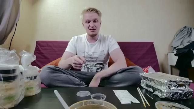 Славный обзор. Кафе Калифорния против Невских Сушей