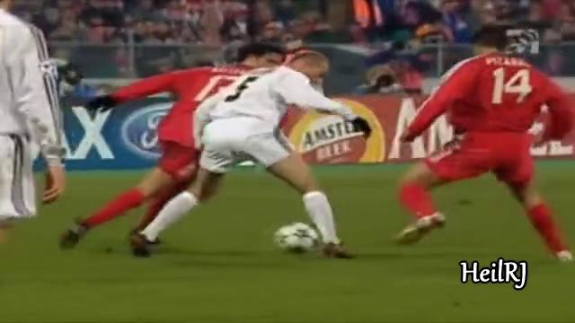 Zinedine Zidane ● The Most Classical Dribbler Ever