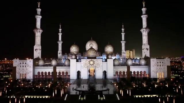 Световое шоу на мечети в Абу-Даби