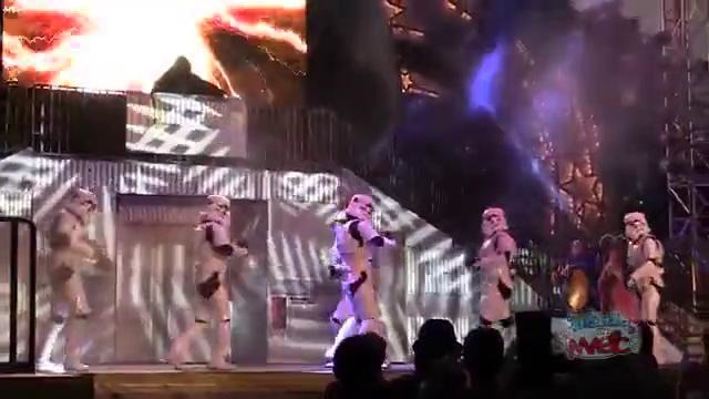 Darth Vader & Boba Fett dance to Michael Jackson’s ‘Bad’ in Dance-Off With the