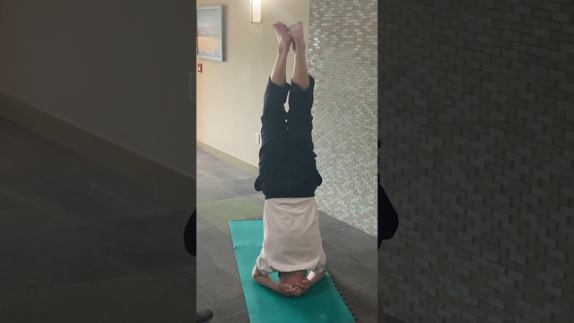 Oldest person to perform a headstand (male) – Bud Jardine aged 88 years and 33 days old