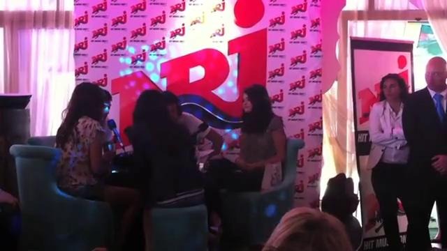 Selena Gomez Interviuw Radio
