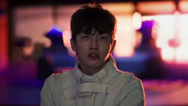 Акула: Буря – 3 серия | 2025