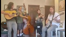 Американцы спели узбекскую песню килпиллама