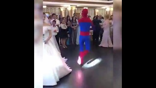 Человек-паук хотел "похитить" сердце невесты