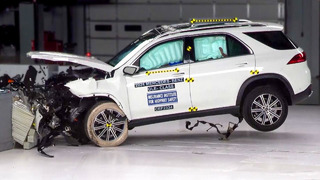 Mercedes GLE (2024) Crash Test