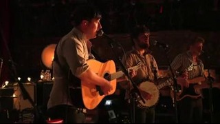Mumford and Sons Performs – Holland Road