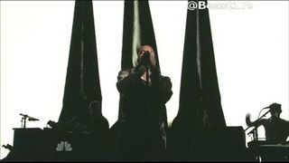 Kanye West- Black Skinhead (Live on SNL)