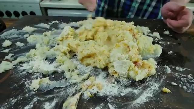Сырно картофельные шарики во фритюре