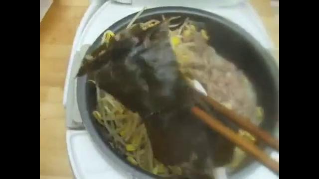 Korean Food: Soybean Sprout Rice (콩나물 밥)
