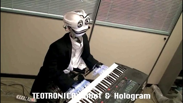 Robot playing piano Video Killed