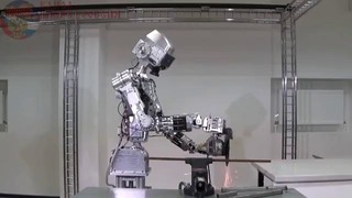 Российский робот по своим возможностям скоро догонит человека