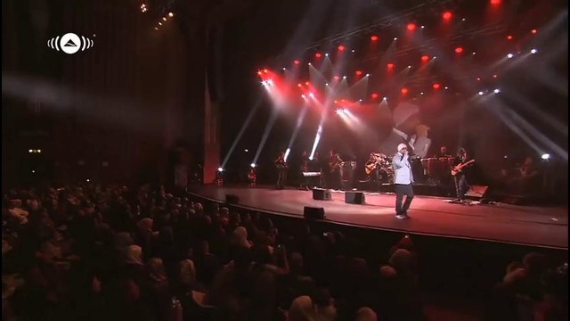 Maher Zain performing « Number One For Me» live at The Apollo Theatre, London
