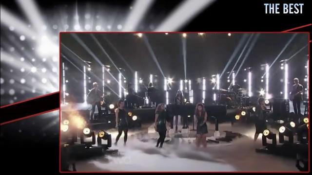 Sara Bareilles «Brave» – The Voice USA Season 5 Live Eli