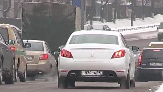 Peugeot 508 vs Volkswagen Passat / Авто плюс – Наши тесты (Эфир 10.03.2012)