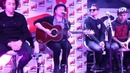 Fall Out Boy – Thnks fr th Mmrs (Live Acoustic)