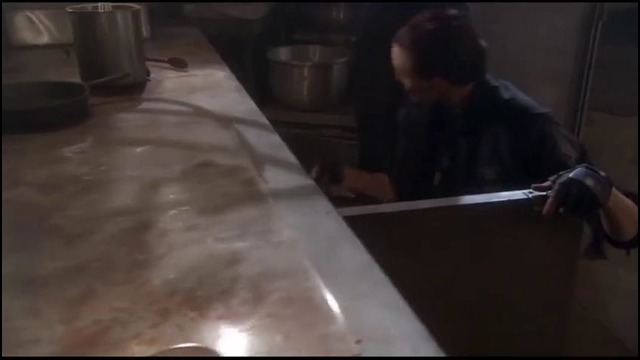 ТРЕШ ОБЗОР фильма Звездный Десант 2. [Тараканы в голове]