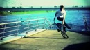 Отличные трюки на велосипеде BMX в исполнении профессионала