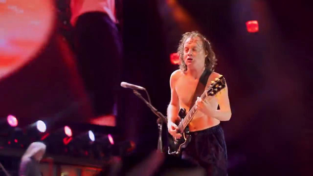 AC/DC – Hells Bells (from Live at River Plate)