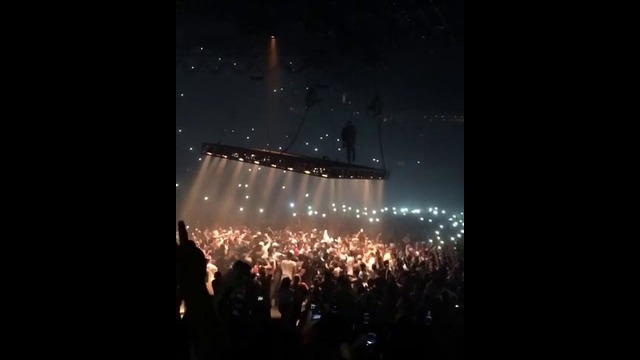 МОЩНЫЙ КОНЦЕРТ Kanye West’a и Desiigner’a