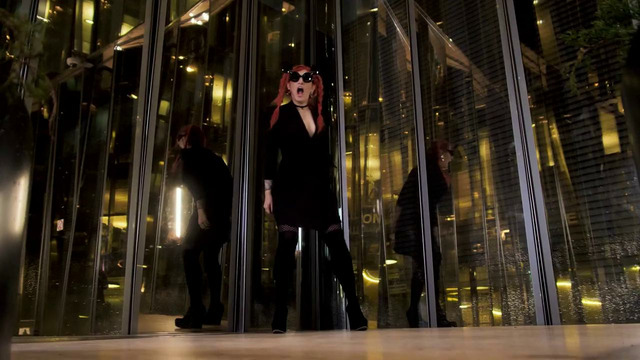 Fallcie – On a Leash (Official Video 2022)