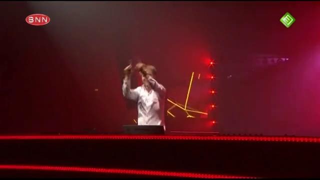 Armin Van Buuren – Armin Only Mirage (Live)