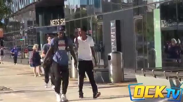 Воруем деньги у прохожих Розыгрыш