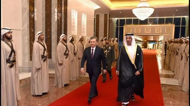 Президент Шавкат Мирзиёев прибыл в ОАЭ