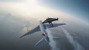 Невероятно! Полет вокруг самолета на реактивном ранце