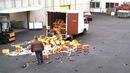 Неудачная выгрузка из грузовика