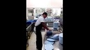 Посудомойщик года / World’s Fastest Dishwasher