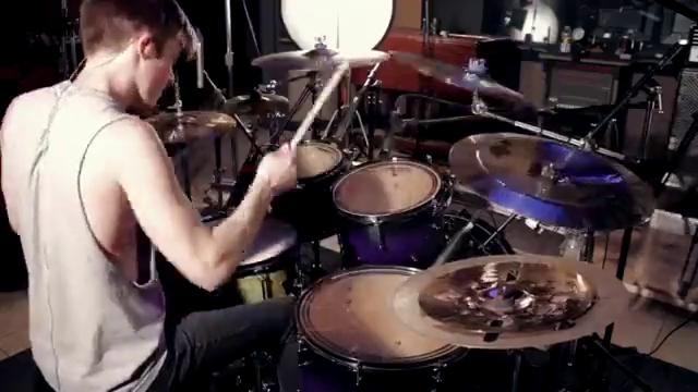 Luke Holland (Underoath- Writing On The Walls)