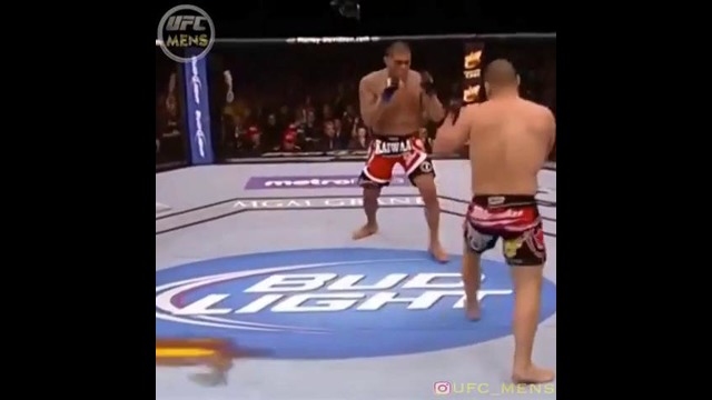 Кровавый бой, C.Velasques vs A.Silva