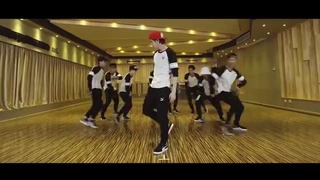 LuHan- football gang dance practice