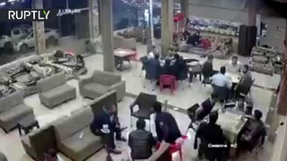 Момент мощного землетрясения в Ираке попал на видео