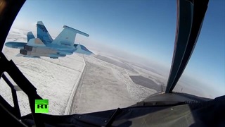 Экипажи Су-30М2 и Су-34 отработали посадку на шоссе