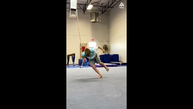 Kid Gymnast Shows Off Next Level Tumbling Skills 🤯🤸‍️ #shorts