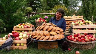 Bite-Sized Village Treat: Easy Mini Apple Pies