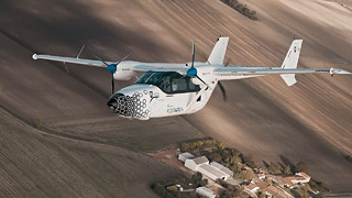 Самолёты с гибридными моторами могут стать будущим авиации