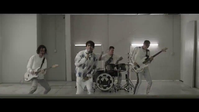 Crown the Empire – What I Am (Official Music Video 2018)