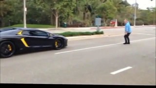 Lamborghini VS Дедушка