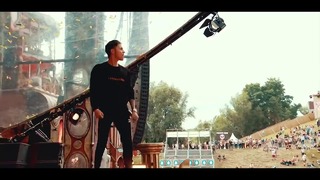 Bassjackers – The Riddle (Official Music Video 2018)
